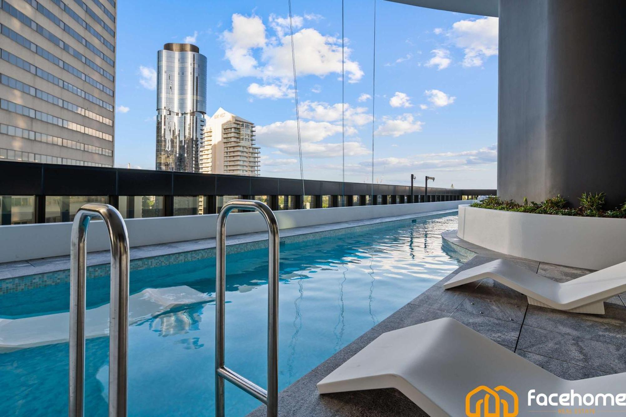 Luxe Escape At Qwr Pool Casino River Views Apartment